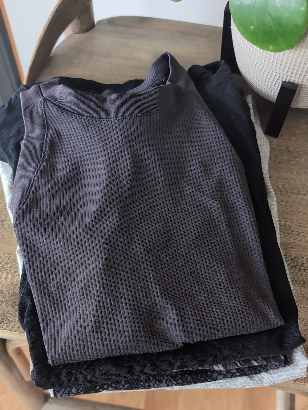 Athleta Tank Tee Lot Of 7 Oxygen Renew Graphic Lasercut Ribbed Bundle - Picture 8 of 16